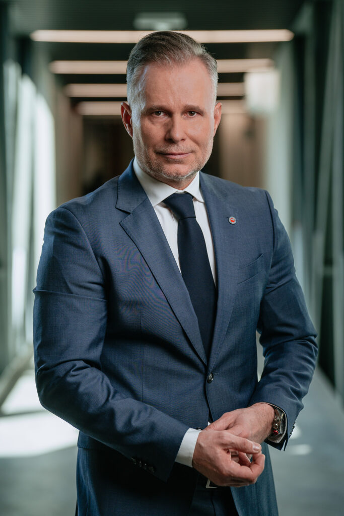 dr Radosław Stojek Dziekan Informatyki PJATK w Gdańsku